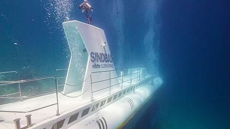 Ναυάγησε τουριστικό υποβρύχιο στην Ερυθρά Θάλασσα - Τουλάχιστον έξι νεκροί - Ρώσοι όλοι οι τουρίστες