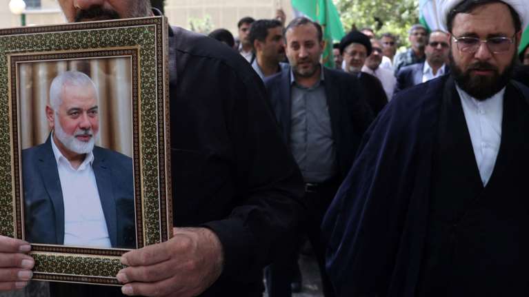 Telegraph: Η Μοσάντ προσέλαβε Ιρανούς πράκτορες για τη δολοφονία του Χανίγια - Τοποθέτησαν βόμβες στην κατοικία του