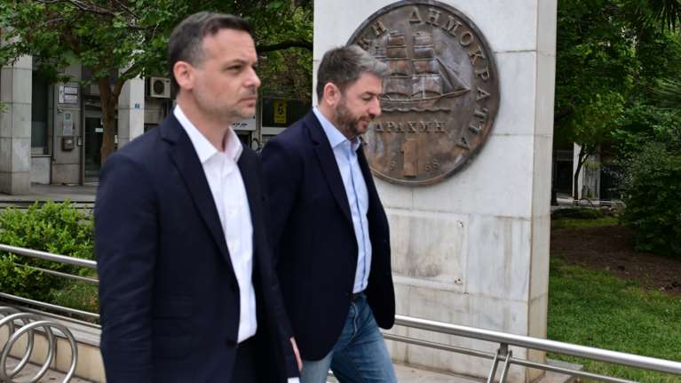 Επίθεση Δούκα σε Ανδρουλάκη για το ναυάγιο του ντιμπέιτ: Δεν επιθυμεί τον διάλογο - Δεν τιμά τις δημόσιες δεσμεύσεις του