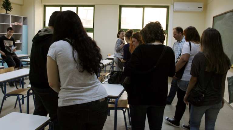 Τι &quot;φέρνει&quot; το 2025 για την Παιδεία - Μη κρατικά πανεπιστήμια, λογοτεχνικά έργα και πρόληψη του εθισμού στο διαδίκτυο