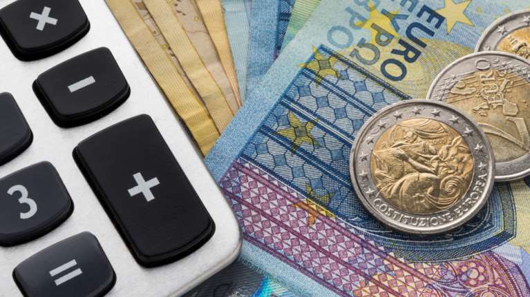 Ενημέρωση πόρτα – πόρτα για τη νέα φορολογική κλίμακα - &quot;Ενας επιπλέον μισθός&quot; περιμένει εκατοντάδες χιλιάδες πολίτες