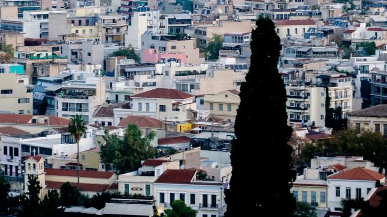 Ακίνητα: Χρειάζεται τουλάχιστον μισός χρόνος για να πωληθεί ένα σπίτι - Τι ισχύει για Αθήνα, Θεσσαλονίκη και την Περιφέρεια