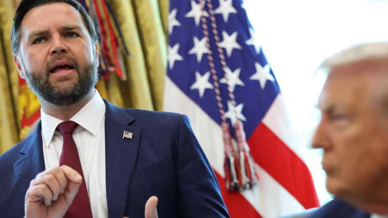 Τεράστια γκάφα του αντιπροέδρου Τζέι Ντι Βανς: Νόμιζε ότι ο Β&#39; Παγκόσμιος Πόλεμος τελείωσε... με διαπραγματεύσεις