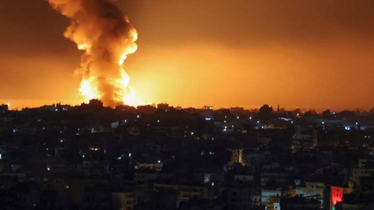 Δύο νεκροί από τα πλήγματα του Ισραήλ στο Ιράν - Σε τρεις φάσεις η επίθεση, &quot;δικαιούμαστε να αμυνθούμε&quot;, λέει η Τεχεράνη