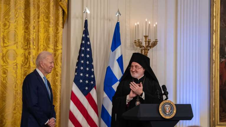 &quot;Ο Μενέντεζ είναι Έλληνας&quot;: Οι ατάκες Μπάιντεν στη λαμπερή δεξίωση για την 25η Μαρτίου - Ποιοι ήταν στον Λευκό Οίκο