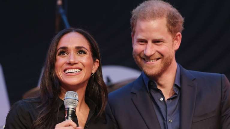 &quot;Εθισμένοι στο δράμα&quot; ο Χάρι και η Μέγκαν- Τα ξεσπάσματα στους βοηθούς τους πίσω από τα χαμόγελα