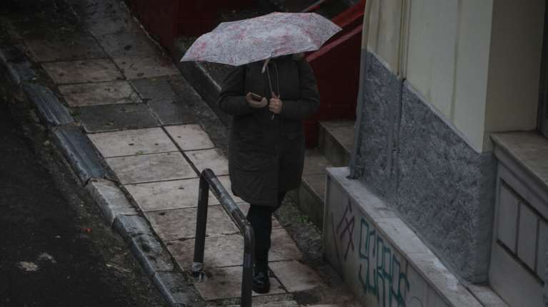 Βροχές και καταιγίδες στην Αττική – Πώς θα κινηθεί η κακοκαιρία σήμερα [χάρτης]