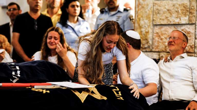 Ένταση στο τέμενος Αλ Άκσα της Ιερουσαλήμ - Ημέρες προσευχής και θρήνου στη Μέση Ανατολή