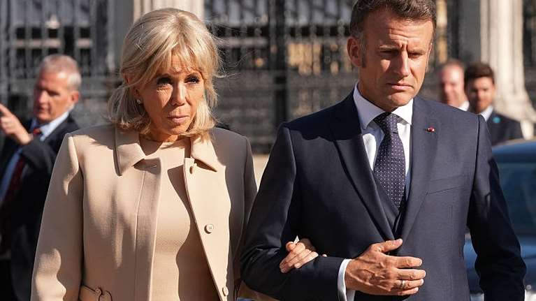 Δίκη ακροδεξιάς influencer που δυσφημεί τη Μπριζίτ: Οι Μακρόν θα προσκομίσουν στοιχεία ότι γεννήθηκε γυναίκα