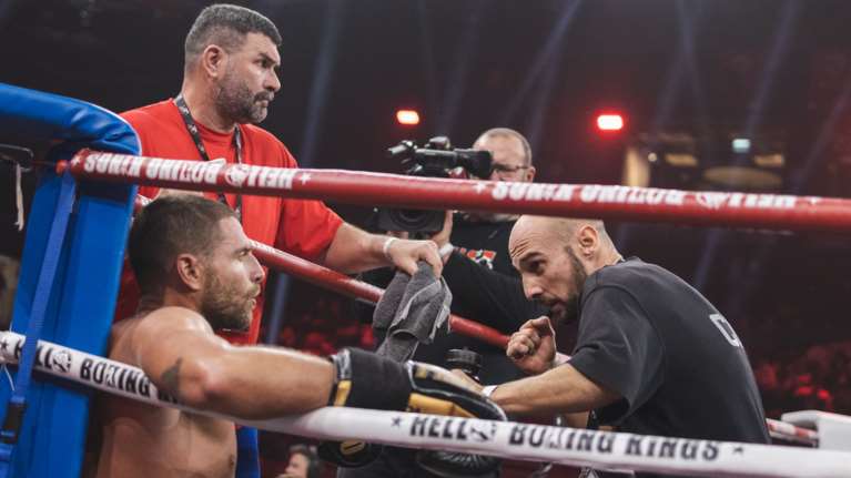 Αντίστροφη μέτρηση για την τελική πορεία προς τη δόξα: Ο τελικός του HELL Boxing Kings έρχεται και υπόσχεται εκρηκτική δράση