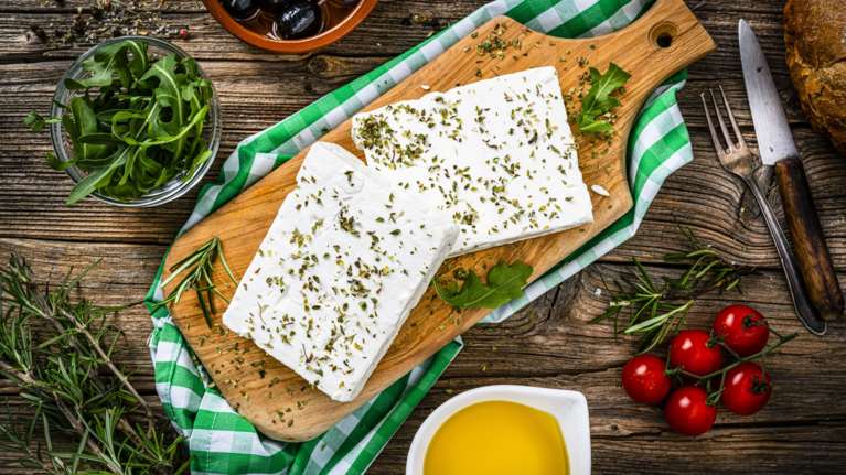 Η φέτα έγινε το απόλυτο trend του φετινού καλοκαιριού στους New York Times