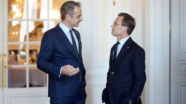 Στη Σουηδία ο Μητσοτάκης: Συνάντηση με τον πρωθυπουργό για οικονομία, άμυνα και τεχνολογία