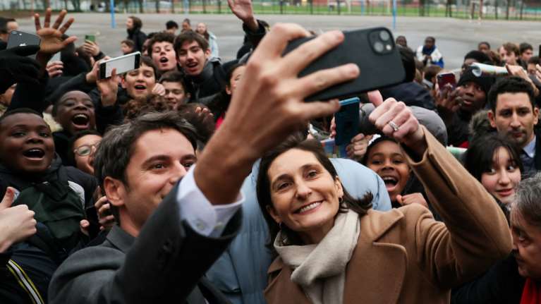 Σάλος στη Γαλλία με τη νέα υπουργό Παιδείας: Το ιδιωτικό σχολείο των γιων της και γιατί εξοργίζει τους εκπαιδευτικούς