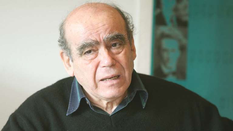 Πέθανε ο σπουδαίος συγγραφέας Θανάσης Βαλτινός