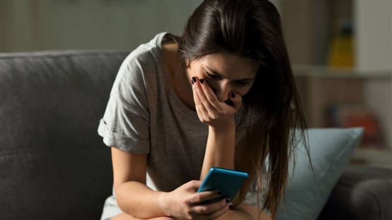 Revenge porn στη Θεσσαλονίκη: Δεν του απαντούσε στα μηνύματα και δημοσίευσε βίντεο με προσωπικές της στιγμές