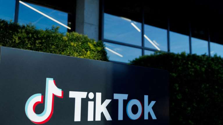 ΗΠΑ: Οι γονείς μηνύουν το Tik Tok - 12 πολιτείες κατηγορούν την πλατφόρμα ότι βλάπτει την ψυχική υγεία των παιδιών