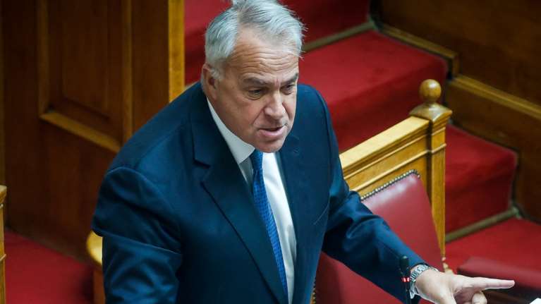 Γάμοι ομοφυλοφίλων: Θα απέχει από την ψηφοφορία ο Μάκης Βορίδης, δεν θα καταψηφίσει- Ο μόνος υπουργός που διαφώνησε