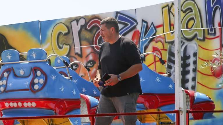 Τραγωδία στο λούνα παρκ: Ο πατέρας του 19χρονου Γιάννη ξεσπά για το μπαλάκι ευθυνών - &quot;Πού είναι ο εισαγγελέας;&quot;