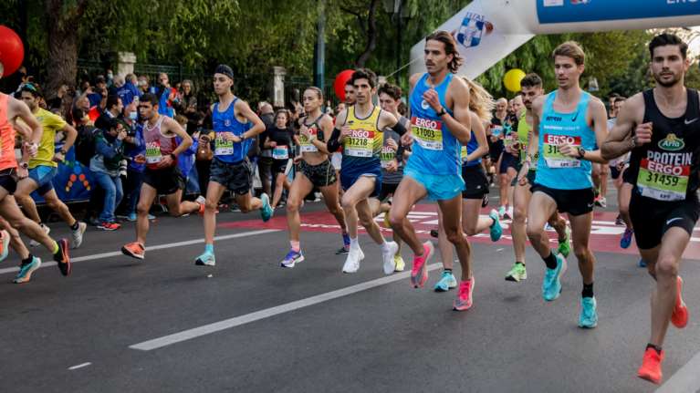 Μαραθώνιος: Εικόνες από την κούρσα των 10 χλμ - Όλες οι κυκλοφοριακές ρυθμίσεις - Live η κίνηση στους δρόμους