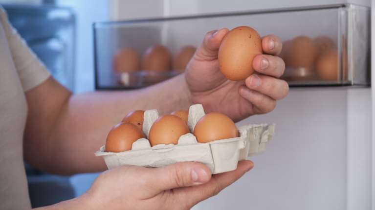 Πόσα αυγά μπορούμε να καταναλώνουμε καθημερινά και ένα απροσδόκητο όφελος για την υγεία μας