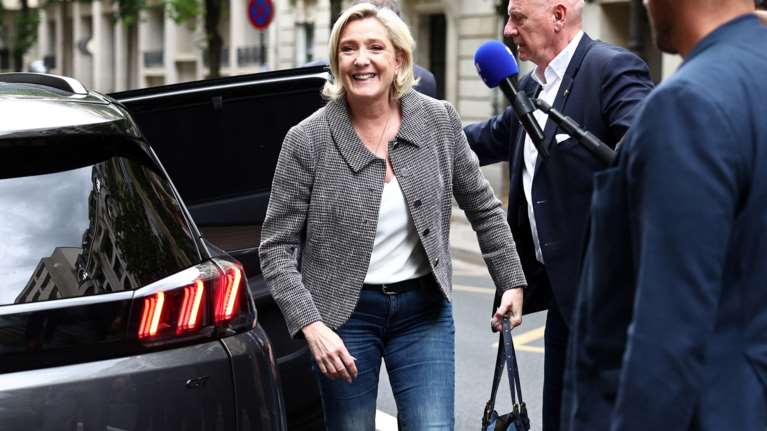 Νέα έρευνα σε βάρος της Λε Πεν για τη χρηματοδότηση της προεκλογικής της εκστρατείας το 2022 - Ελέγχεται για παράνομο δάνειο