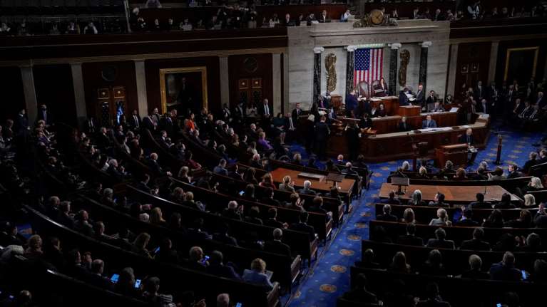 Κογκρέσο: Τέσσερα χρόνια μετά την εισβολή του όχλου, επικυρώθηκε η εκλογή του Τραμπ - Αντίστροφη μέτρηση για την ορκωμοσία του