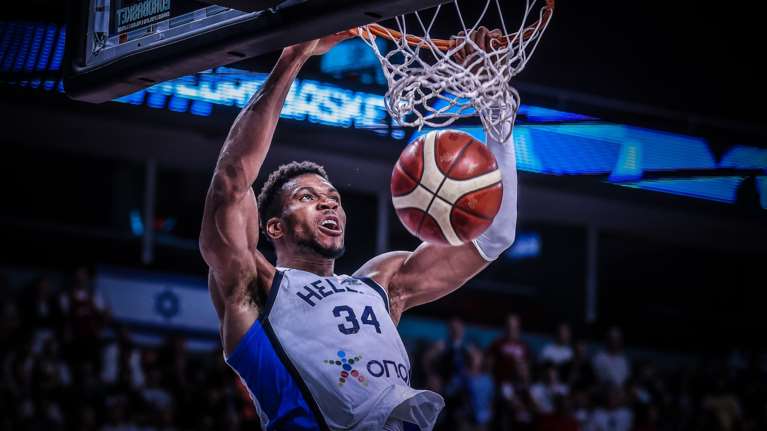 Eurobasket 2025: ΝΒΑ, FIBA και Μπακς αποθεώνουν τον Γιάννη Αντετοκούνμπο - &quot;Ημίθεος, ο καλύτερος στον κόσμο&quot;