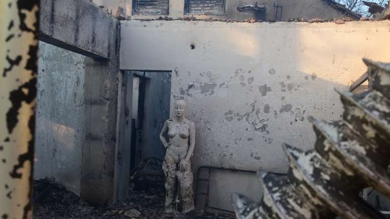 Φωτιά στην Αττική: Η αγορά &quot;καρφώνει&quot; την κυβέρνηση για την αποτυχία στην αντιμετώπισή της: Αυτά ήταν τα περίφημα μέτρα πρόληψης;