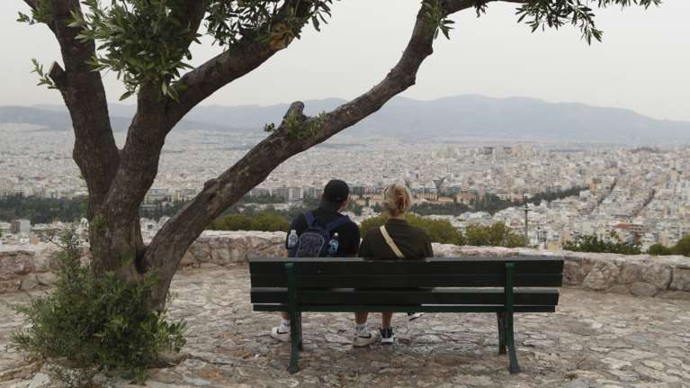 Καιρός: Υψηλές θερμοκρασίες και αφρικανική σκόνη σήμερα - Πού θα βρέξει