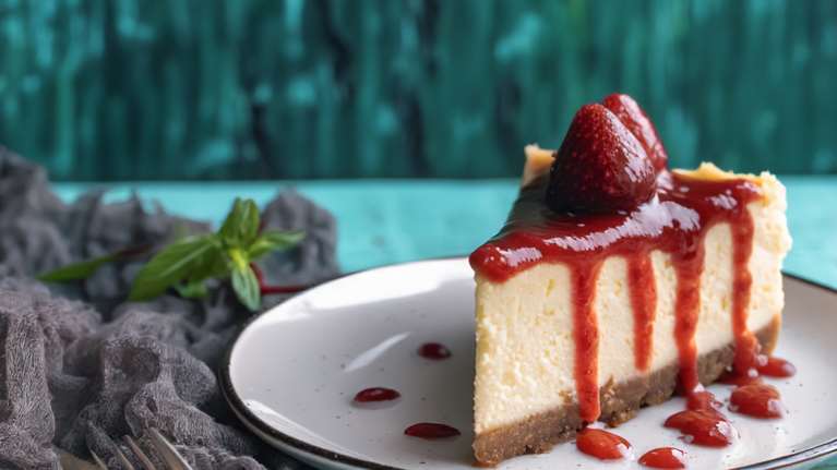 Πανεύκολο cheesecake χωρίς ψήσιμο, έτοιμο σε 5 λεπτά - Συνταγή που θα σας ξετρελάνει