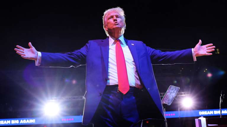 Εκλογές ΗΠΑ 2024: Ο Τραμπ ετοιμάζει το πάρτι της νίκης στη Φλόριντα - Φόβοι για επεισόδια και ταραχές αν χάσει