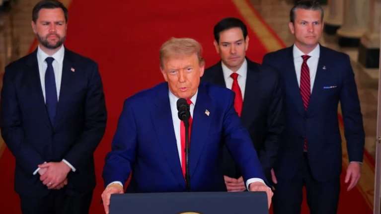 Πώς μπήκε η Αμερική στον πόλεμο Ισραήλ - Ιράν: Η στιγμή που ο Τραμπ αποφάσισε να ρίξει τις &quot;bunker-buster&quot; στο Ιράν