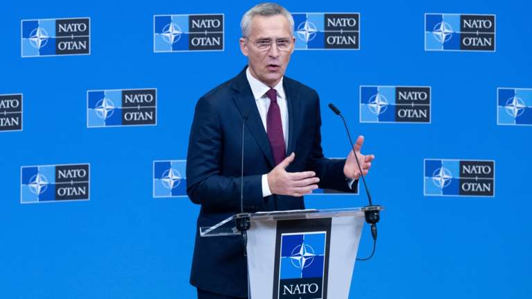 Προειδοποίηση Στόλτενμπεργκ για τον πόλεμο στην Ουκρανία: &quot;Θα πρέπει να είμαστε προετοιμασμένοι για άσχημα νέα&quot;