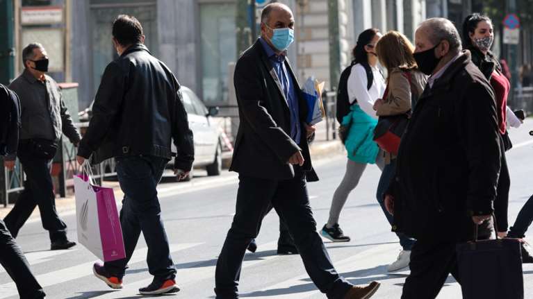 Στο &quot;μικροσκόπιο&quot; οι ελεύθεροι επαγγελματίες που δηλώνουν συστηματικά εξαιρετικά χαμηλά εισοδήματα