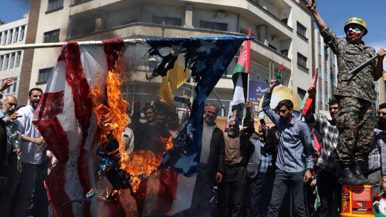 Ανάλυση Politico: &quot;Βράζει&quot; η Μέση Ανατολή - Οι ΗΠΑ περιμένουν χτύπημα του Ιράν στο Ισραήλ το Σαββατοκύριακο