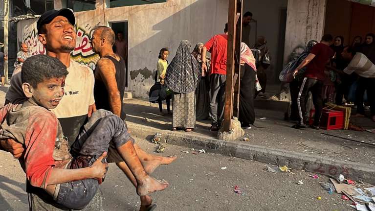 Το Ισραήλ εντείνει την επίθεση κατά της Χαμάς: Ζήτησαν να εκκενωθεί αμέσως το νοσοκομείο Αλ Κουντς - Αυξάνει τους στρατιώτες