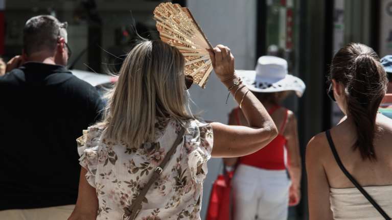 Νέος καύσωνας προ των πυλών: Επιστρέφουν τα 40άρια, βροχές σε συγκεκριμένες περιοχές - Τι θα γίνει στην Αθήνα