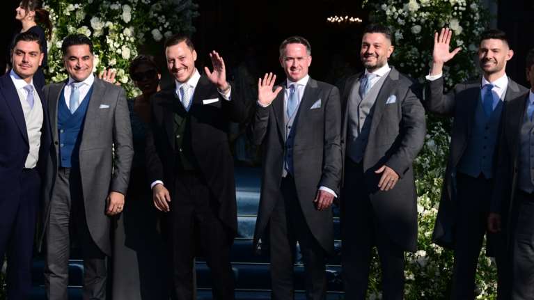 Γάμος Θεοδώρας: Οι λαμπερές αφίξεις των υψηλών προσκεκλημένων στη Μητρόπολη Αθηνών