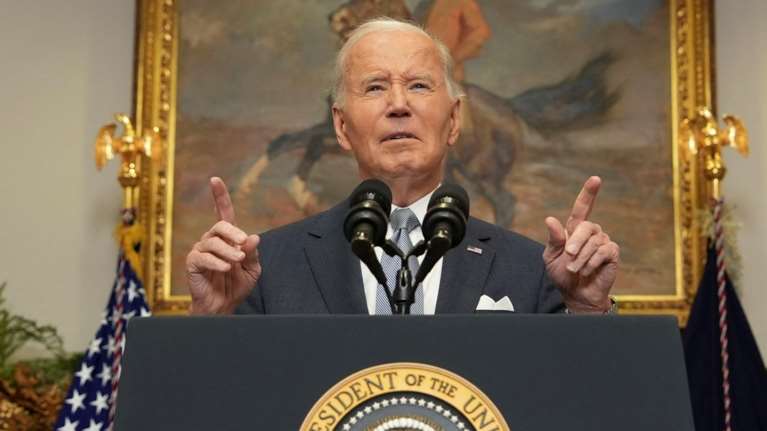 Μπάιντεν: &quot;Ιστορική ευκαιρία&quot; για τους Σύρους η ανατροπή του Άσαντ - Αμερικανικές αεροπορικές επιδρομές σε στόχους του ISIS στη Συρία