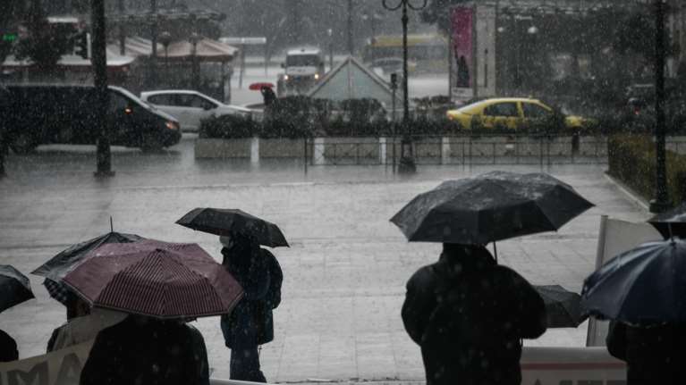 Έκτακτο δελτίο επιδείνωσης καιρού: Βροχές και καταιγίδες - Πού θα χτυπήσει η κακοκαιρία - Ανάρτηση Κολυδά
