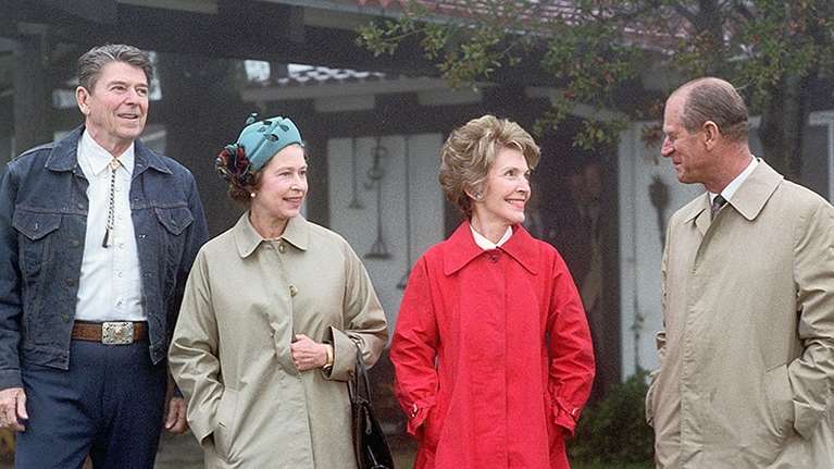 Αποκαλύψεις του FBI για την βασίλισσα Ελισάβετ: Η επίσκεψη στις ΗΠΑ το 1983 και το πιθανό σχέδιο δολοφονίας της