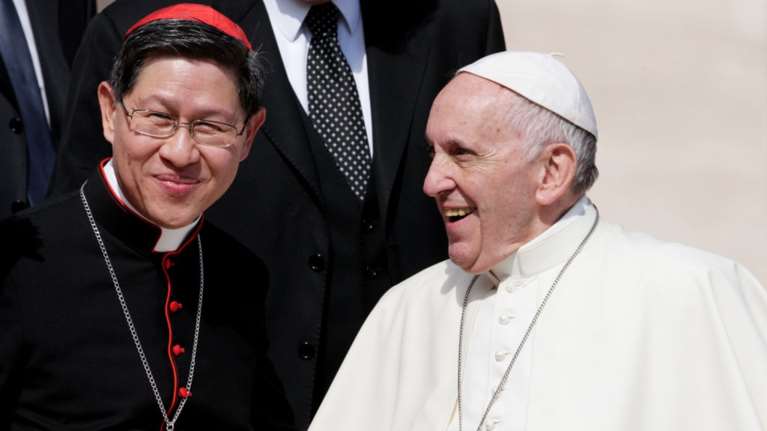 Καρδινάλιος Τάγκλε: Ποιος είναι ο "Φραγκίσκος της Ασίας" - Το φαβορί που μπορεί να εκλεγεί νέος Πάπας από το Κονκλάβιο