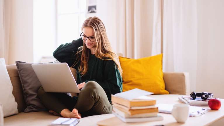 Η φοιτητική σου ζωή ξεκινά από το φοιτητικό σου σπίτι: Έτσι θα δημιουργήσεις το ιδανικό περιβάλλον χωρίς άγχος και πολλά έξοδα