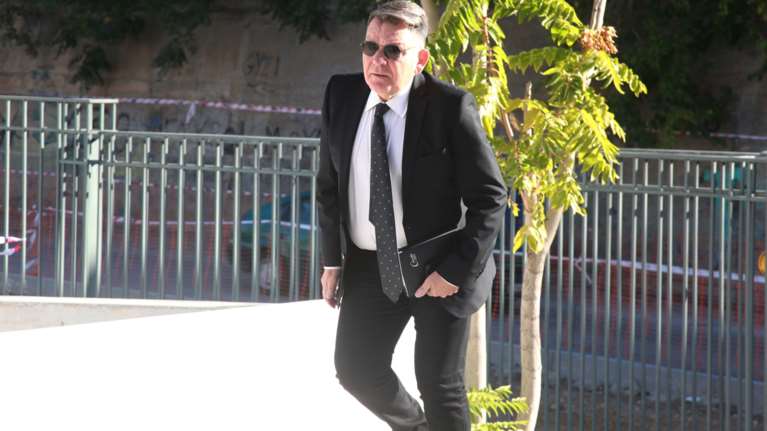 Κούγιας για δηλώσεις Νταλάρα: Τους καλλιτέχνες όταν τους κατεβάσουμε από τη σκηνή, μπορεί να παρουσιάσουν ελαττώματα