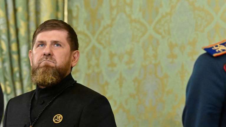 Τέλος εποχής για τον ηγέτη των Τσετσένων Καντίροφ: Ζήτησε να απαλλαγεί από τα καθήκοντά του