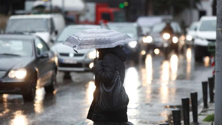 &#39;&#39;Μπιάνκα&#39;&#39;: Σφοδρή κακοκαιρία αύριο με ισχυρές βροχές, καταιγίδες και χιονοπτώσεις - Ποιες περιοχές θα επηρεαστούν