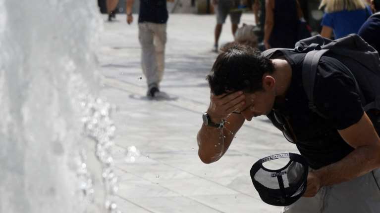 Καιρός: Στους 36 βαθμούς σκαρφαλώνει ο υδράργυρος – Με καύσωνα το τριήμερο του Αγίου Πνεύματος