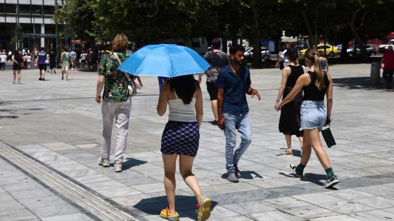 ΙΣΑ: Μέτρα προστασίας από τον καύσωνα – Τα συμπτώματα της θερμοπληξίας