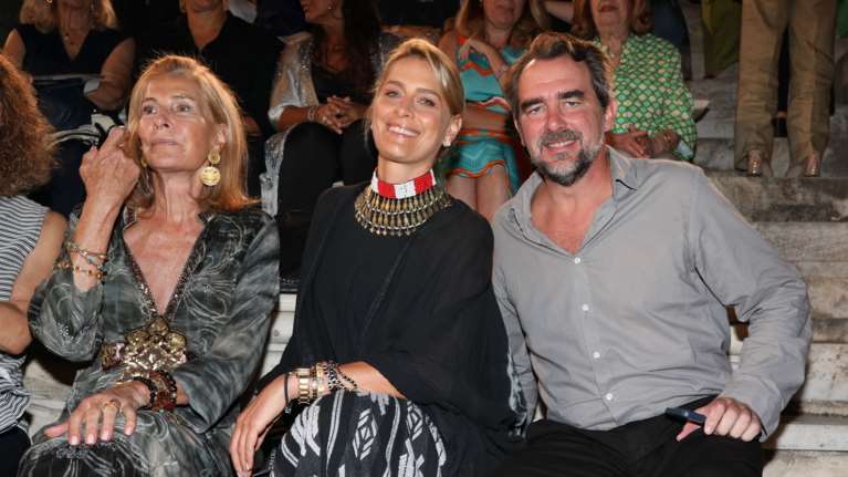 Η αριστοκράτισσα μητέρα της Τατιάνα Μπλάτνικ σε σπάνια εμφάνιση - Τo κούρεμα που την έχει ανανεώσει