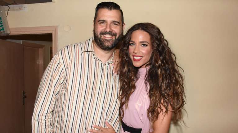 Κατερίνα Στικούδη: Ο δύσκολος τοκετός και η εξομολόγηση για τον σύζυγό της Βαγγέλη Σερίφη